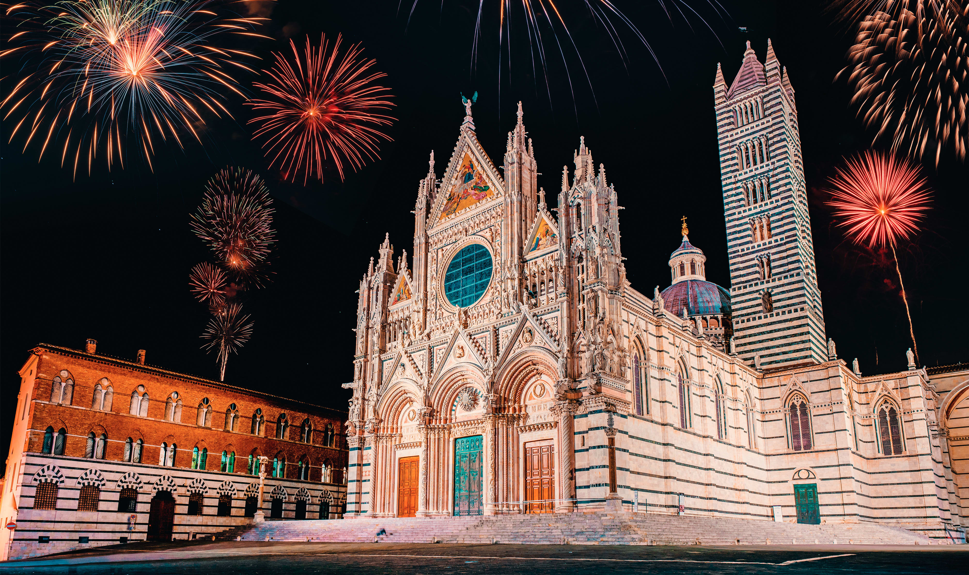 Fuochi d'artificio al Duomo di Siena