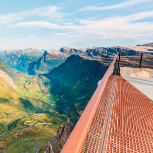 Vista dalla piattaforma panoramica “Geiranger Skywalk”