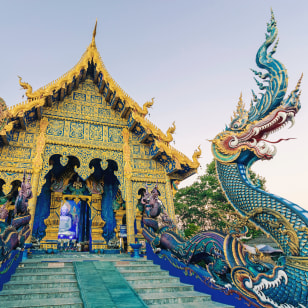Wat Rong Suea Ten, Tempio Blu