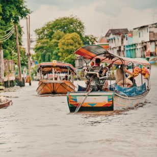 Longtail tra i canali di Thonburi, Bangkok