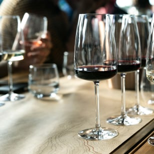 Degustazione di vino in cantina