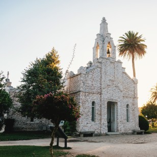 Cappella di San Caralampio e delle Conchiglie, Isola di Toxa