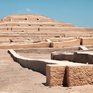 Grande Piramide Cahuachi, Nazca