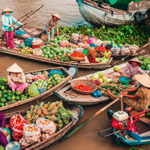 Mercato galleggiante nel Delta del Mekong