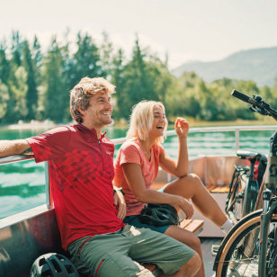 Giro in e-bike nel Lago Wolfgangsee