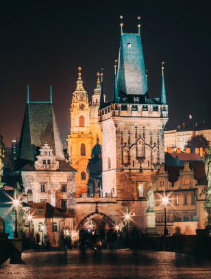 Praga by night