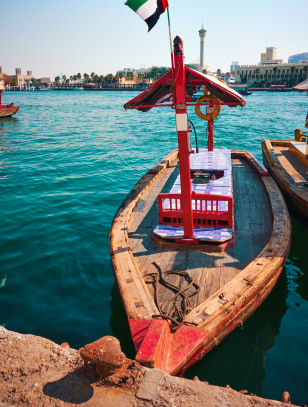 Abra, tradizionale imbarcazione di legno, Dubai