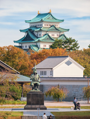 Castello di Nagoya e statua di Kato Kiyomasa