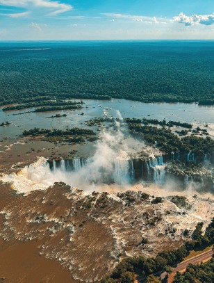 Vista aerea delle Cascate Iguazù