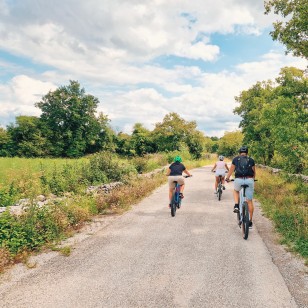 Escursione in e-bike nei dintorni di La&scaron;ko