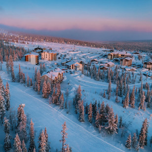 Yll&auml;s