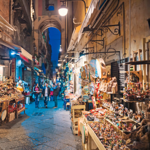 Via dei presepi, Napoli