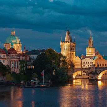 Praga by night