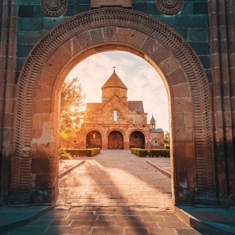 Cattedrale di Santa Gaianè, Echmiadzin