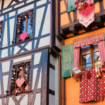 Case tipiche addobbate, Riquewihr