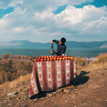 Lavorazione Melograno Armenia