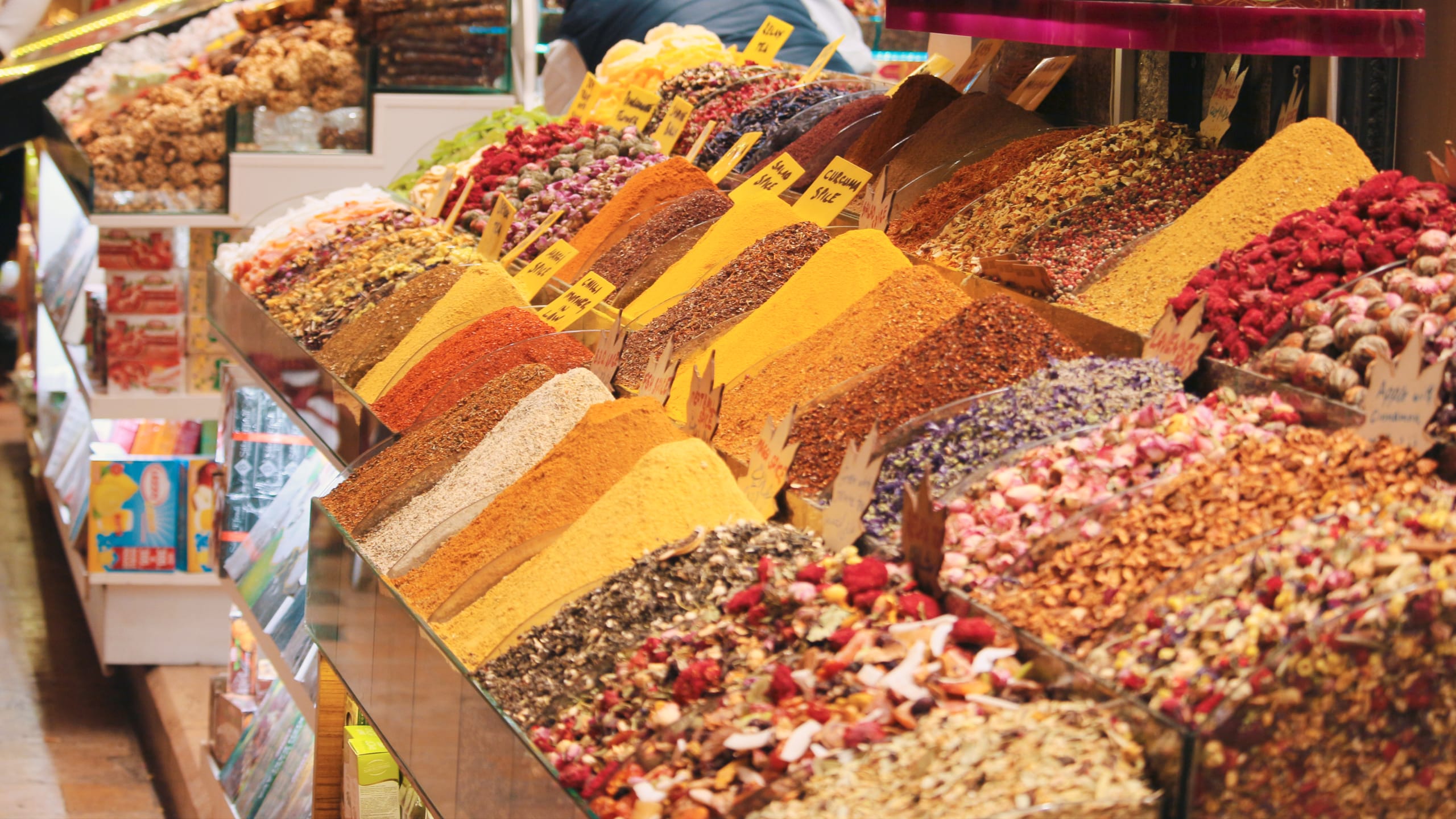 Mercato di spezie in Marocco