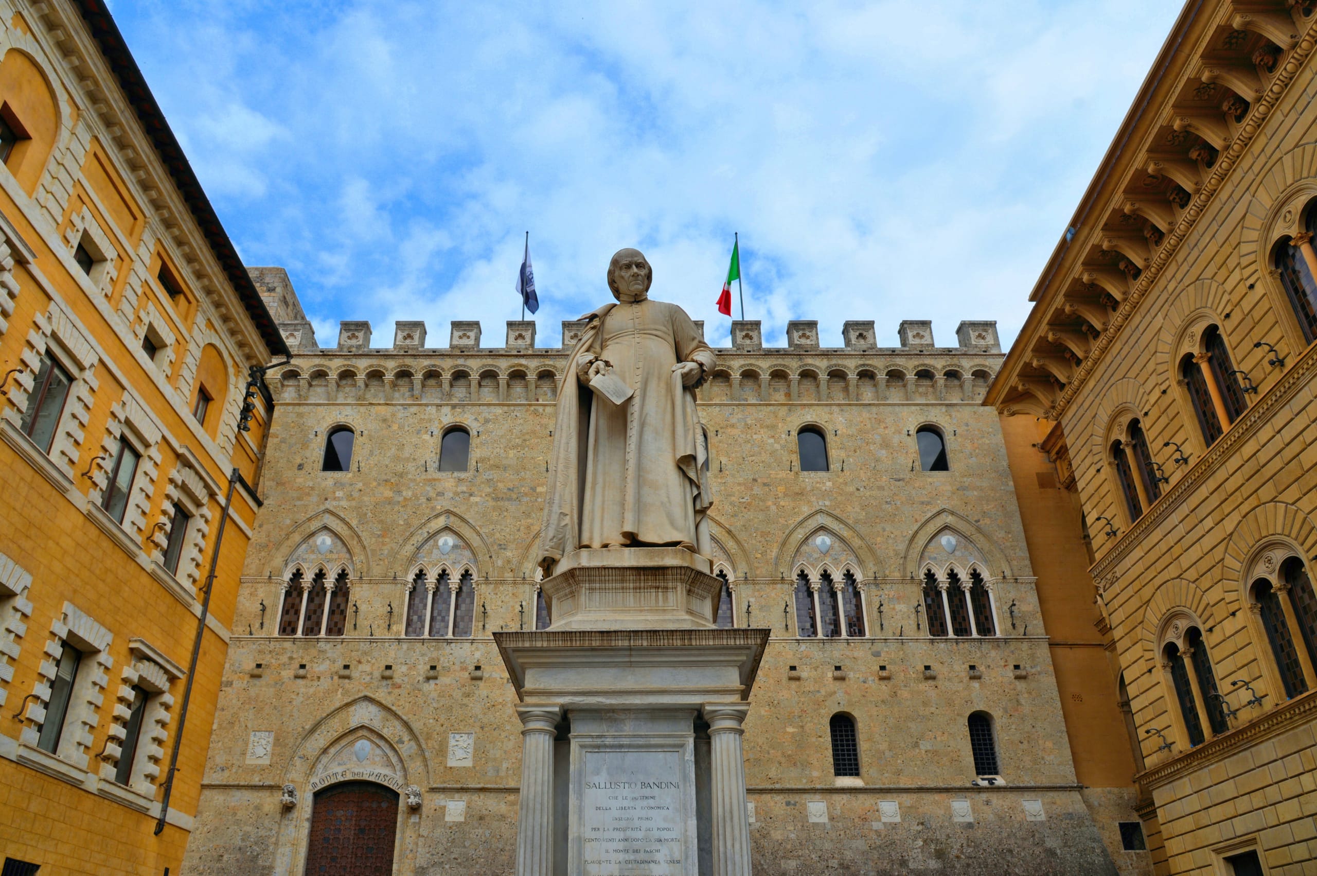 palazzo salimbeni siena