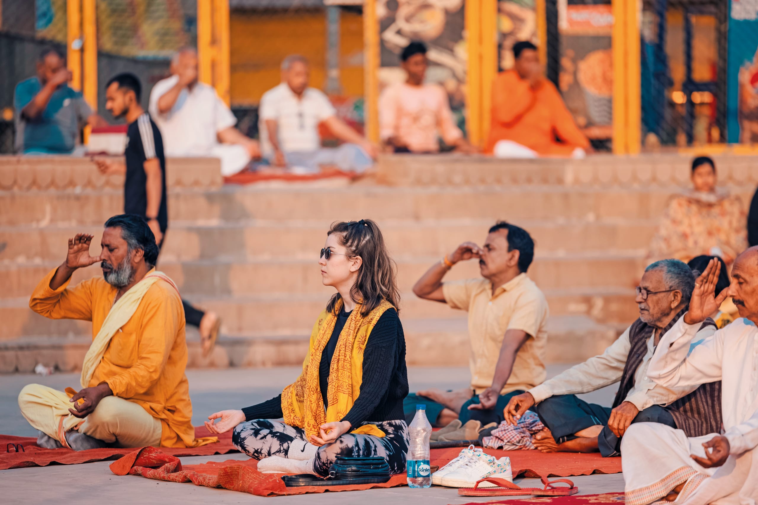 Lezione di yoga a Varanasi