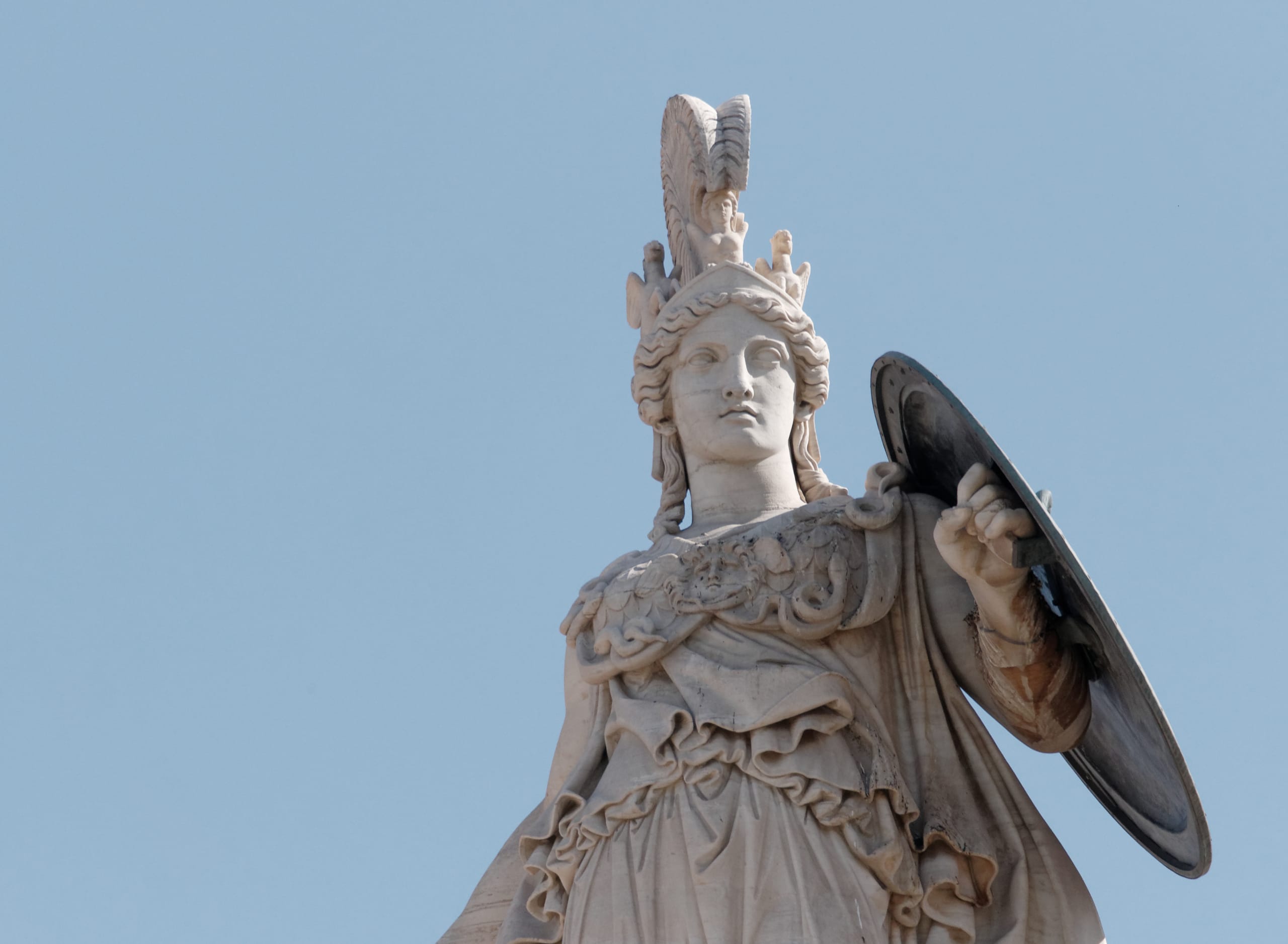 statua di Athena all'Accademia di Atene