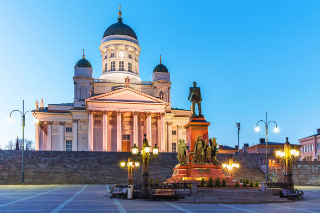 Helsinki, Piazza del Senato
