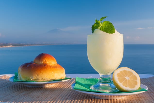 Granita con brioche