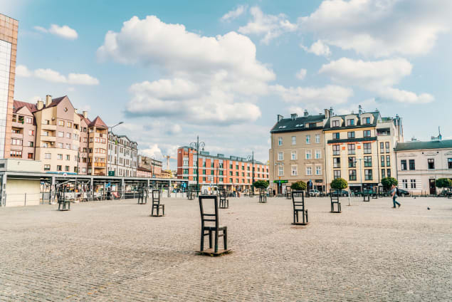 Piazza degli Eroi, Cracovia