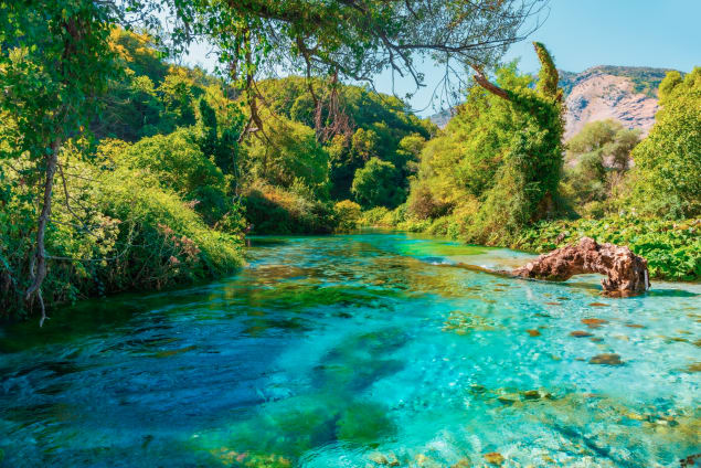Occhio Blu, Saranda