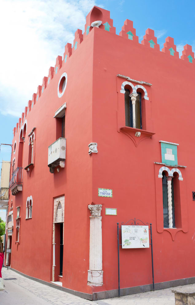 Capri, Casa Rossa